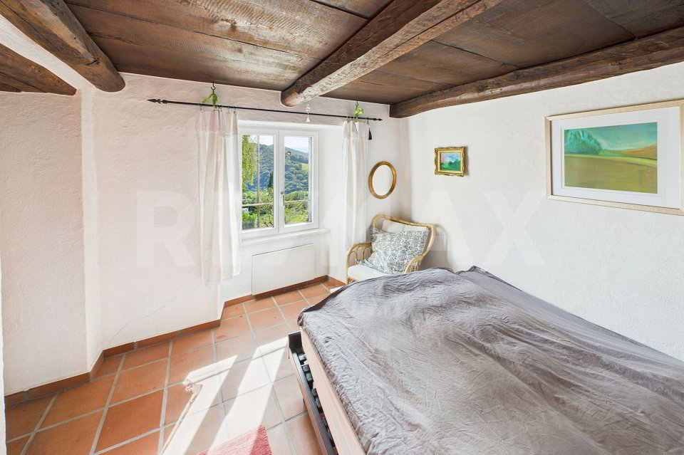 Casa di 4 locali in vendita a Aranno - immagine 1/13