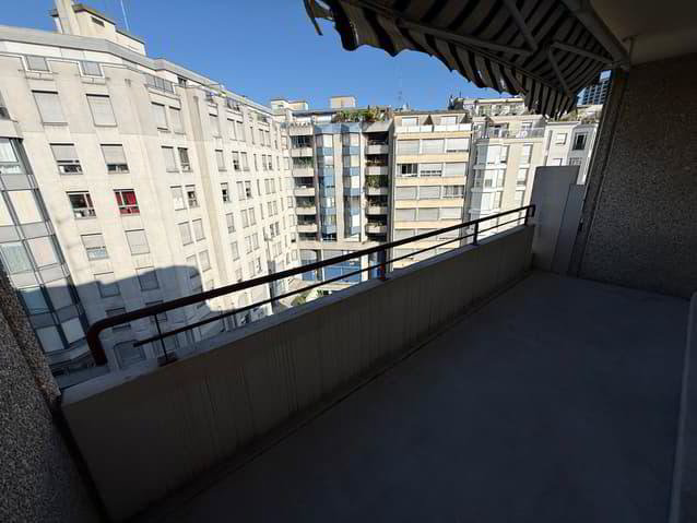 4 Zimmer Wohnung zu vermieten in Les Acacias - Bild 1/9