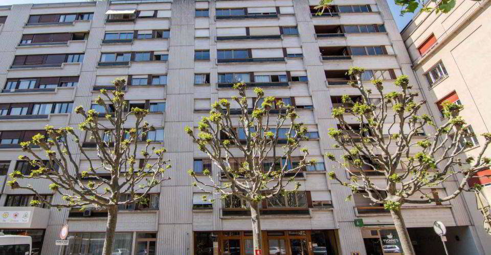 null rooms Office & Commercial for rent in Genf - image 1/7