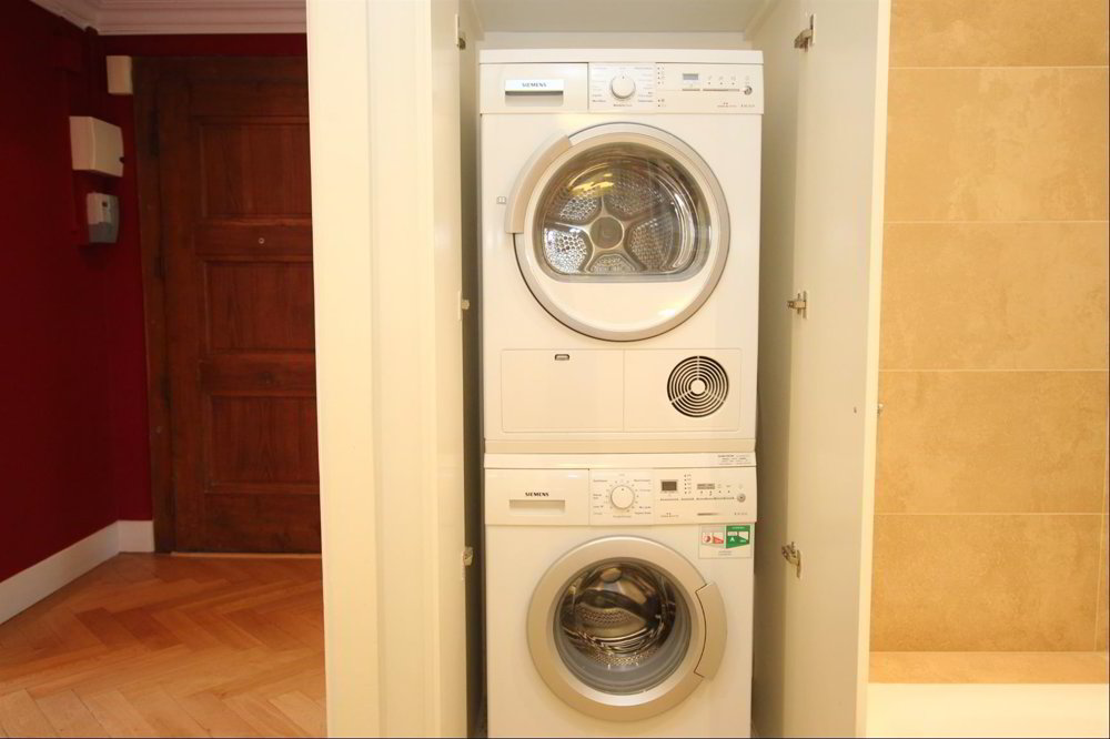 Appartement 4 pièces à louer à Genève - image 1/8