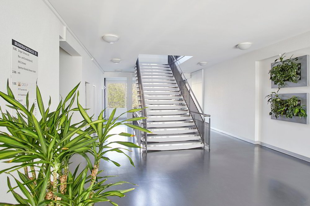 1 rooms Office & Commercial for rent in Dietlikon - image 1/10