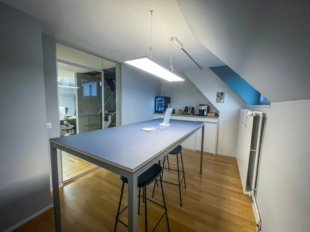 1 rooms Office & Commercial for rent in Zürich - image 1/6