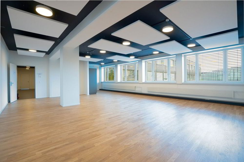 1 rooms Office & Commercial for rent in Dietlikon - image 1/9