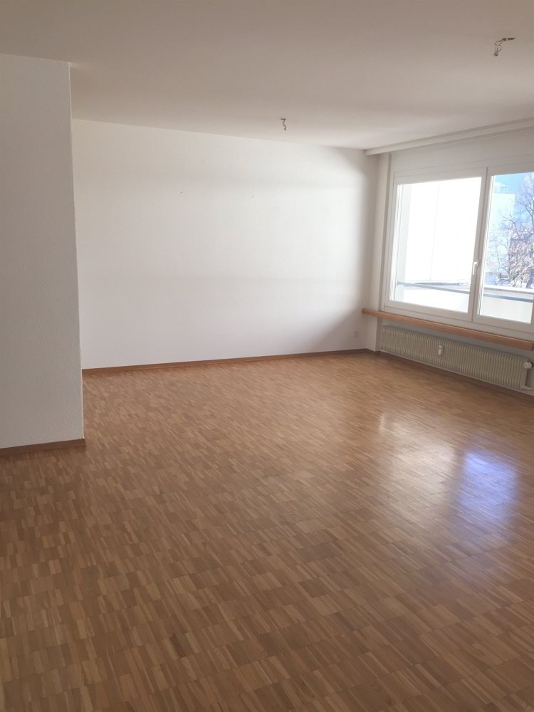 Appartement 4 pièces à louer à Coire - image 1/5