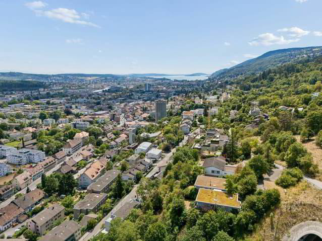 5.5 Zimmer Haus zum verkaufen in Biel/Bienne - Bild 1/13