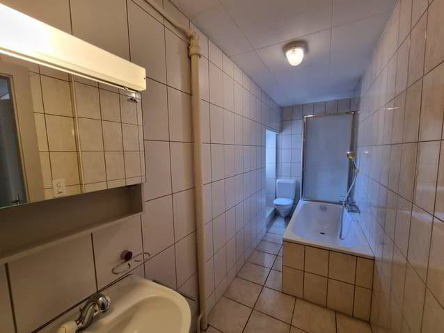 4.5 Zimmer Wohnung zu vermieten in Les Verrières - Bild 1/12