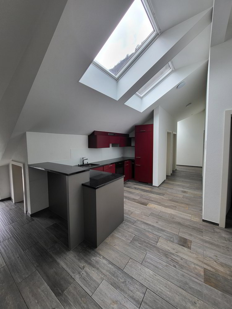4.5 Zimmer Wohnung zu vermieten in Linthal - Bild 1/9