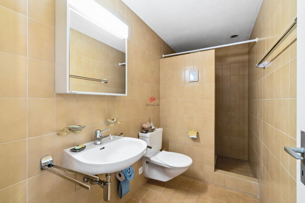 Casa di 7 locali in vendita a Bülach - immagine 1/13