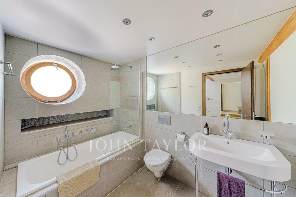 Maison 7 pièces à acheter à Montreux - image 1/13
