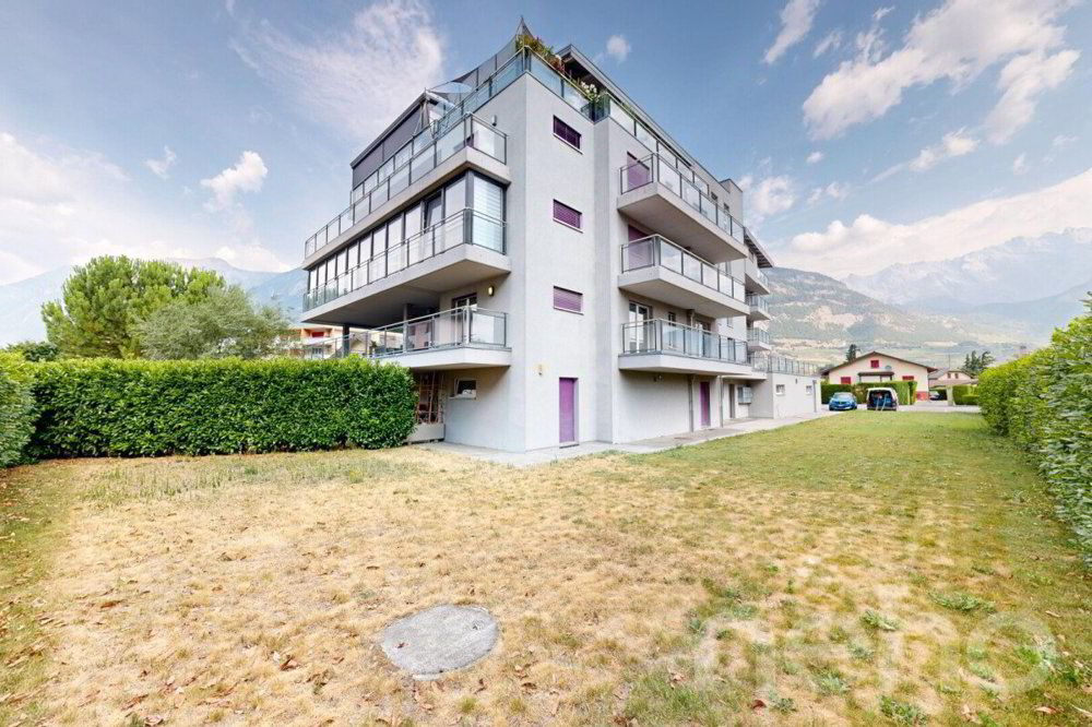 4.5 rooms Apartment to buy in Saxon - image 1/12
