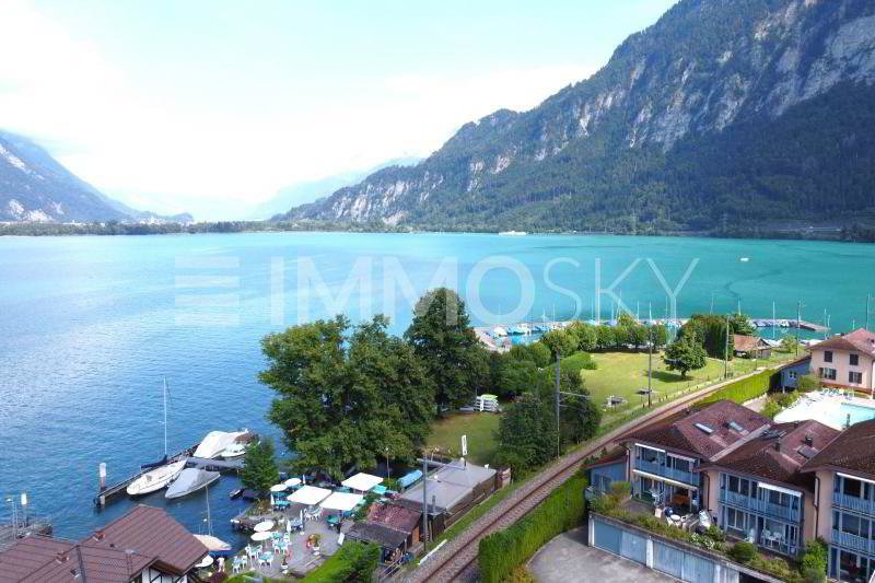 Land, 2332 m²