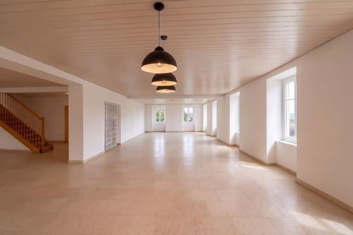 8.5 Zimmer Haus zum verkaufen in Vugelles-La Mothe - Bild 1/12