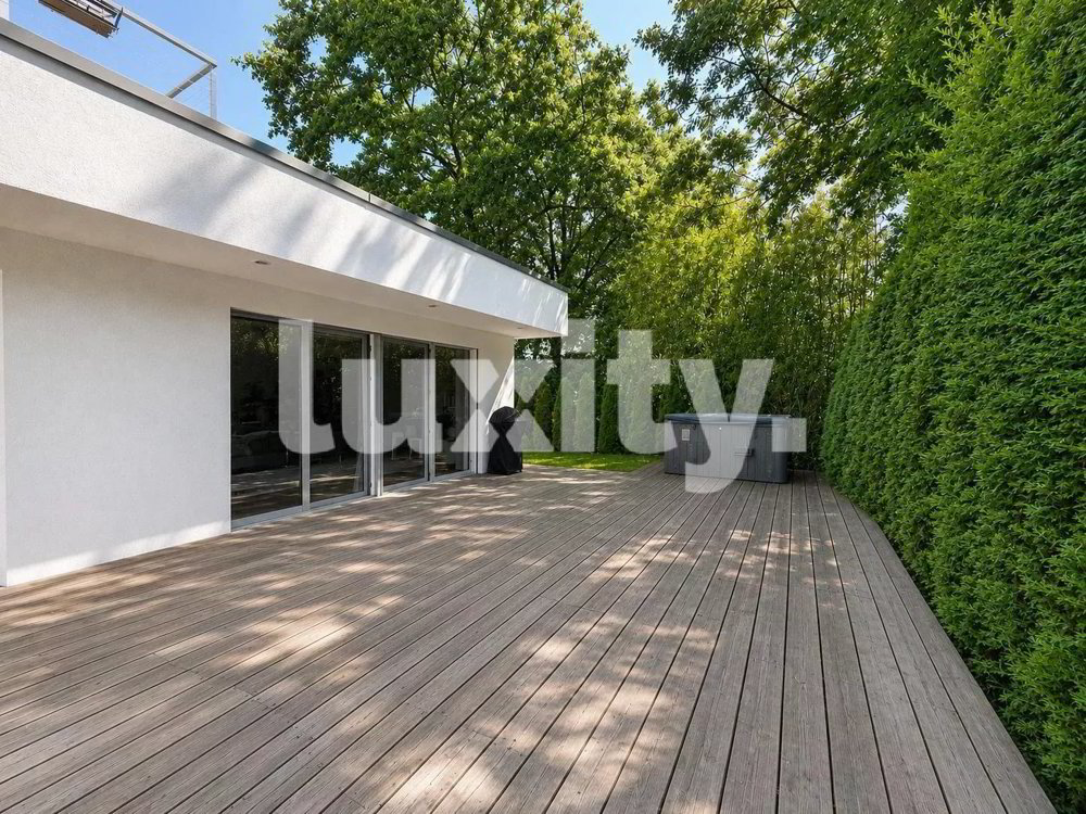 8 Zimmer Haus zu vermieten in Genthod - Bild 1/4