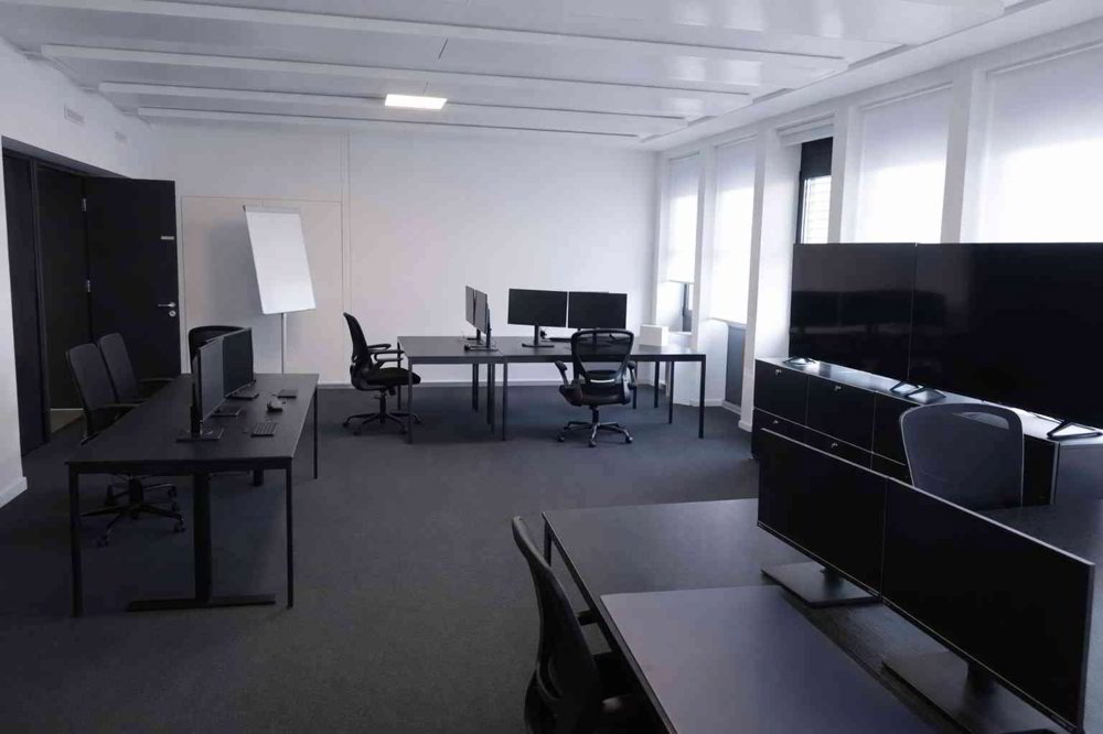 Komplettes Büro an Top-Lage Bahnhofstrasse Zürich – möbliert, NK inkl. - Mehr