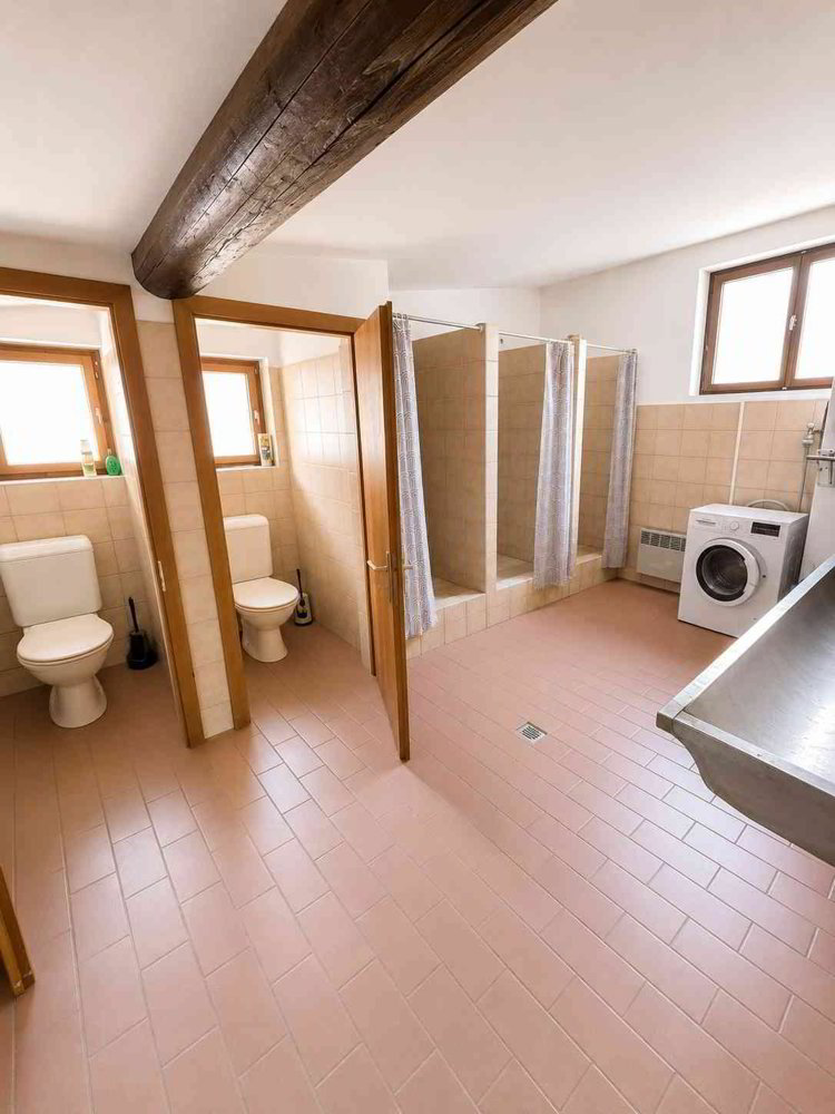 7 Zimmer Wohnung zu vermieten in Piotta - Bild 1/12