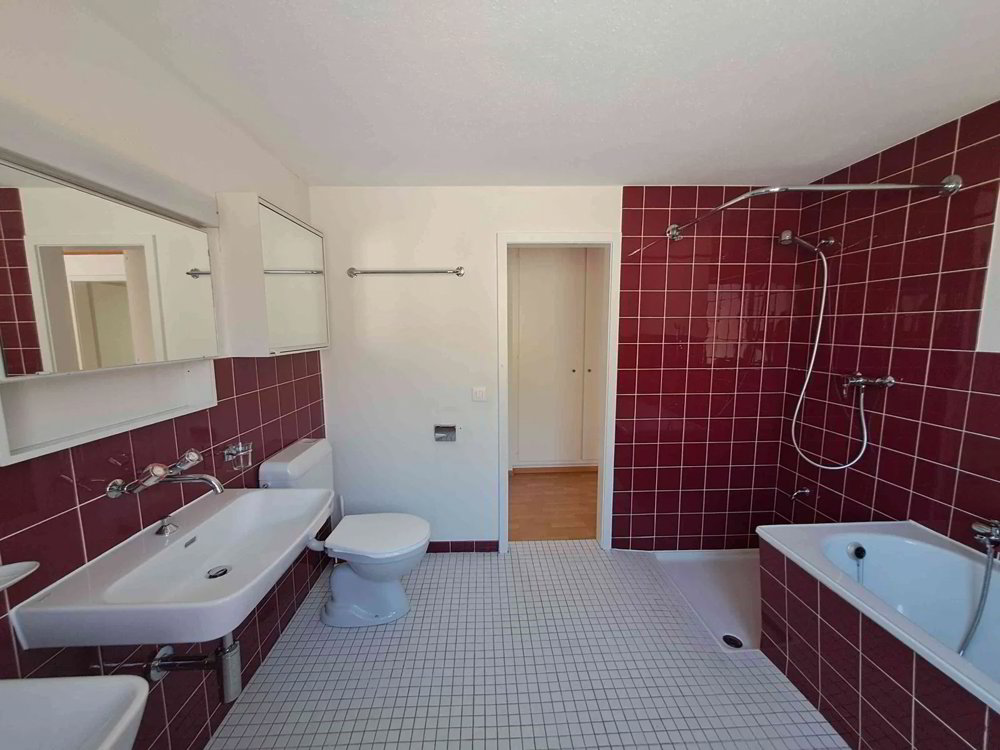 Helle 5,5-Zimmer-Wohnung mit Wintergarten - Mehr