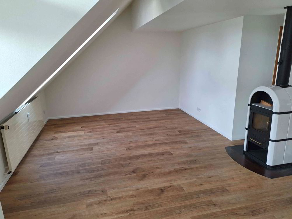4.5-Zimmer-Dachwohnung mit Schwedenofen in Binningen - Ansicht 2