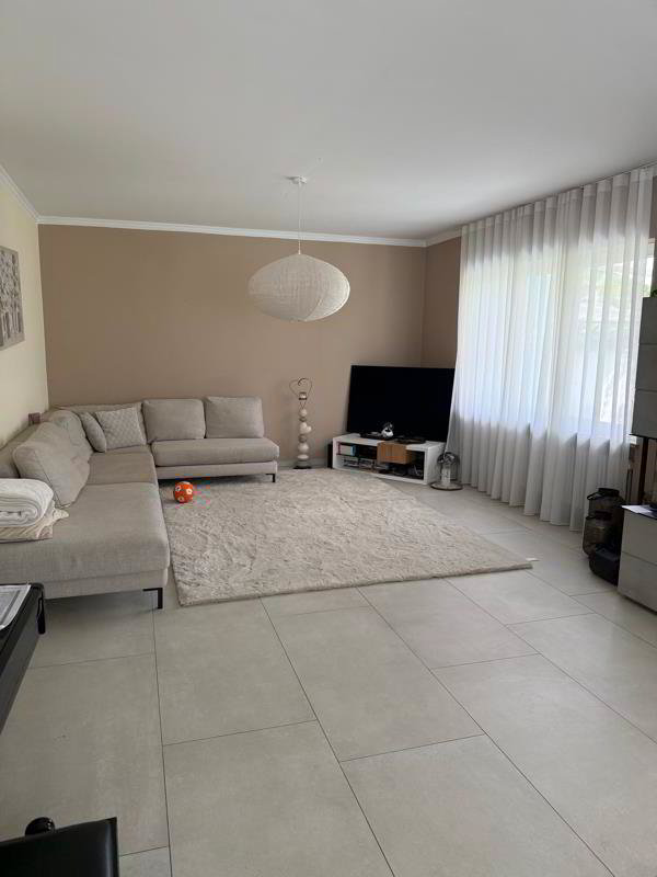 Casa di 5 locali in vendita a Ascona - immagine 1/1