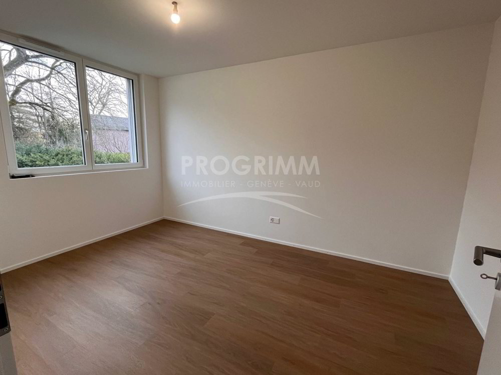 10 rooms House for rent in Veyrier - image 1/9