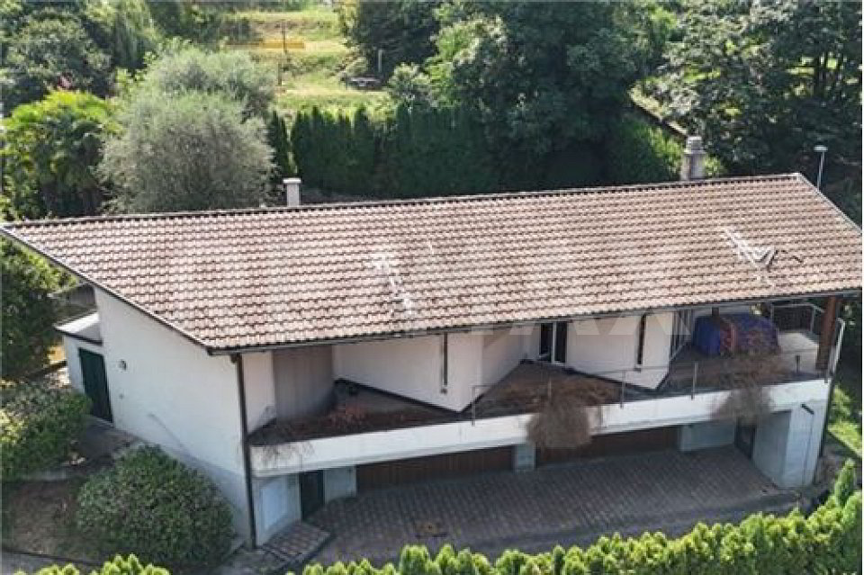 Casa di 5 locali in vendita a Lugano - immagine 1/13