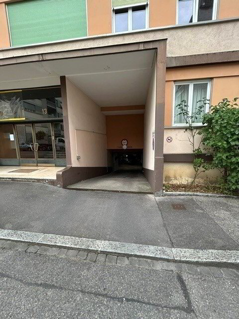 null Zimmer Parkplatz, Garage zu vermieten in Genf - Bild 1/3