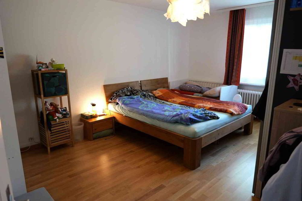 Sehr zentrale, ruhige und helle 4-Zimmer-Wohnung - Ansicht 2