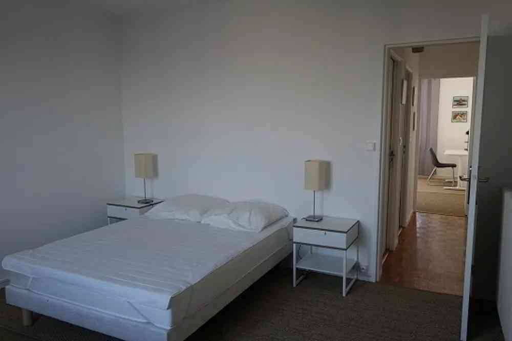 Appartement 3 pièces à louer à Carouge GE - image 1/4