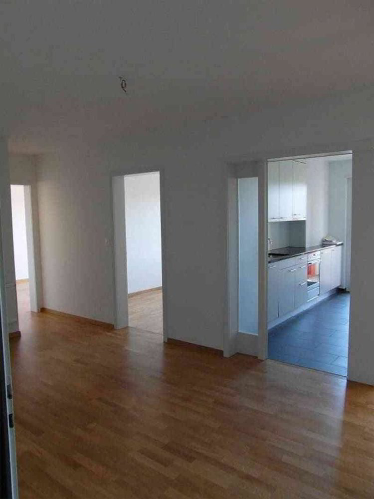 Appartement 3.5 pièces à louer à La Chaux-de-Fonds - image 1/4