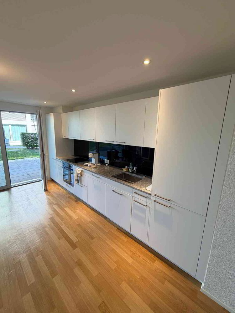 Moderne 1.5 -Zimmer-Wohnung mit grosser Sonnenterasse - Ansicht 4