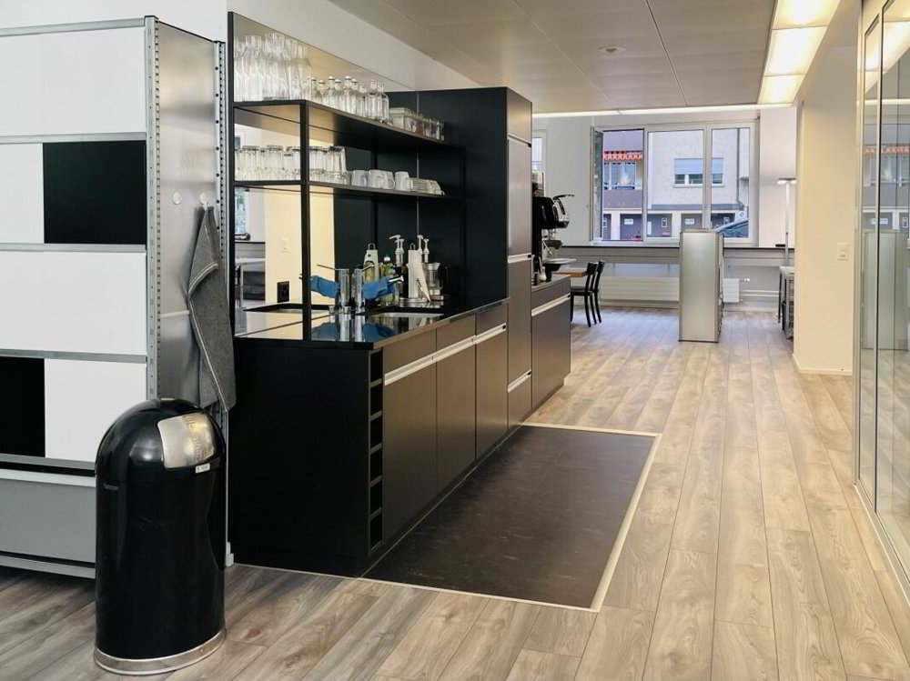 Repräsentative Bürofläche in Wollishofen - ready to move in - Ansicht 3