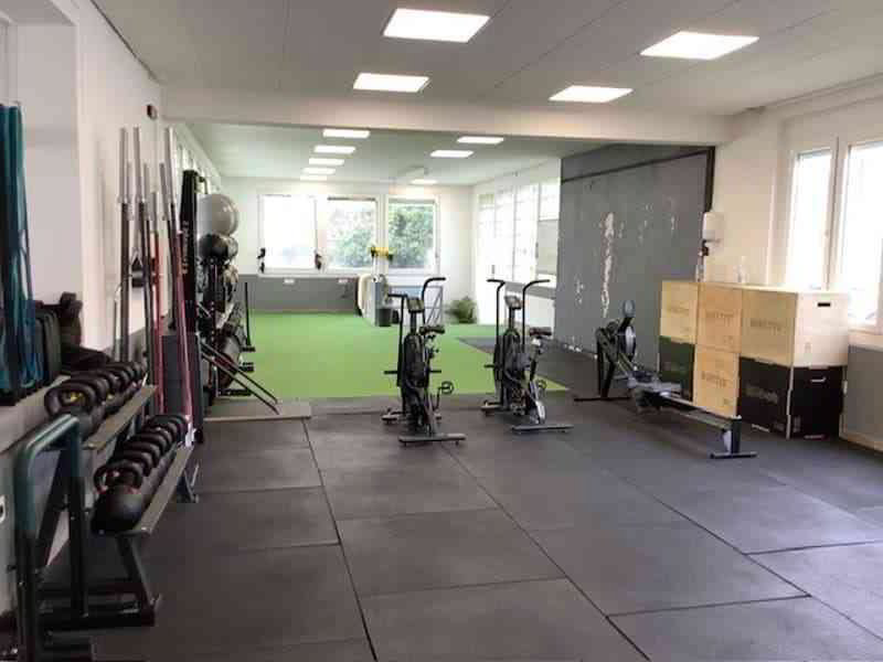 2.5 rooms Office & Commercial for rent in Malleray - image 1/8