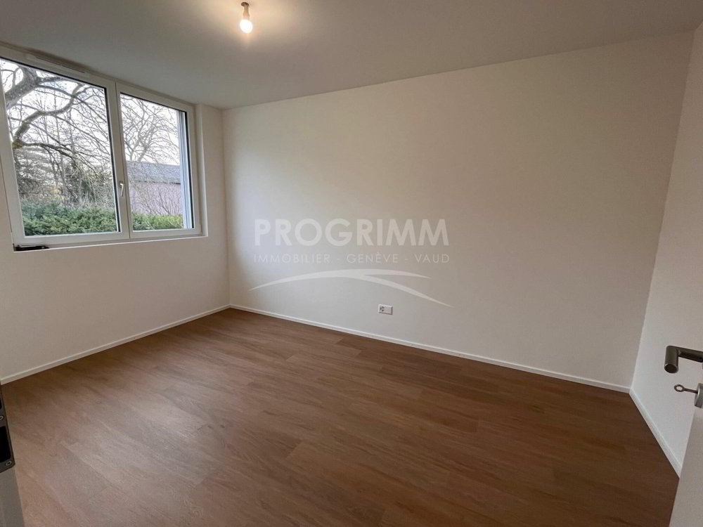 10 rooms House for rent in Veyrier - image 1/9