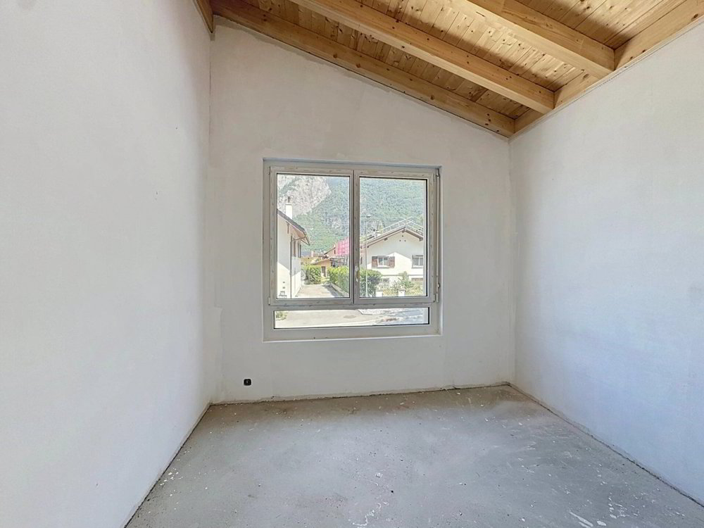 5.5 rooms Apartment to buy in St-Maurice - image 1/13