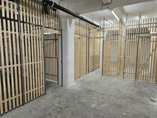 null rooms Office & Commercial for rent in Lausanne - image 1/1