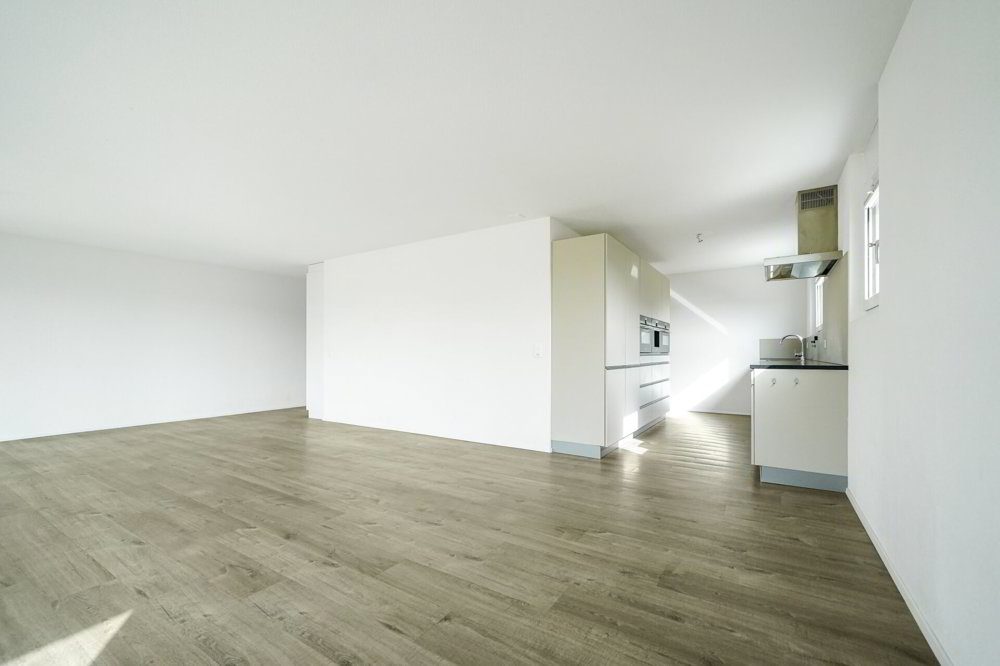 5.5 rooms Apartment to buy in Müntschemier - image 1/19