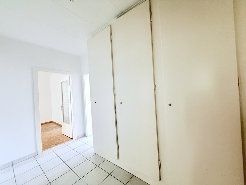 Appartement 3 pièces à louer à La Chaux-de-Fonds - image 1/7