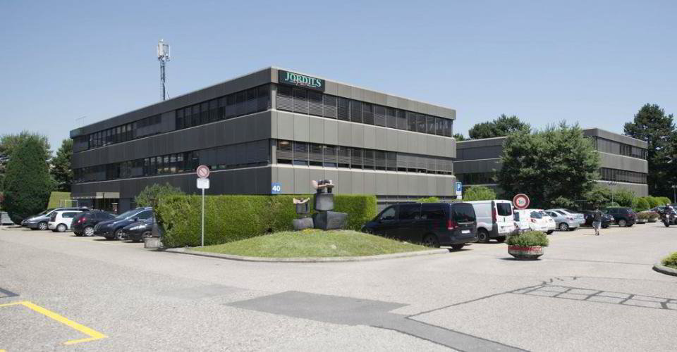null rooms Office & Commercial for rent in St-Sulpice VD - image 1/2