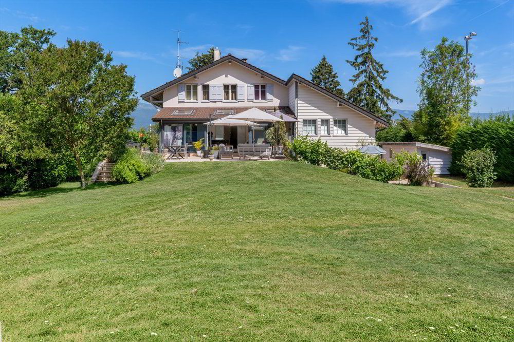 14 rooms House to buy in Le Grand-Saconnex - image 1/1