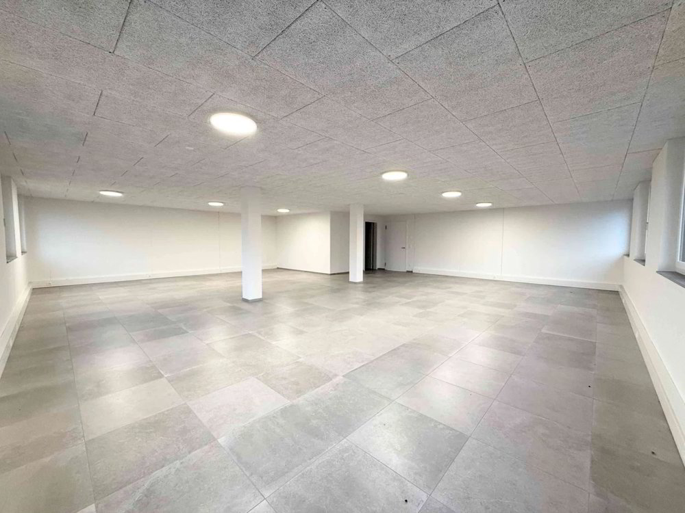 Grosszügiges Büro inkl. Archiv in attraktiver Lage - Mehr