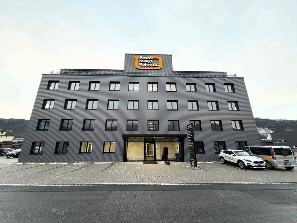 1 rooms Office & Commercial for rent in Sevelen - image 1/7