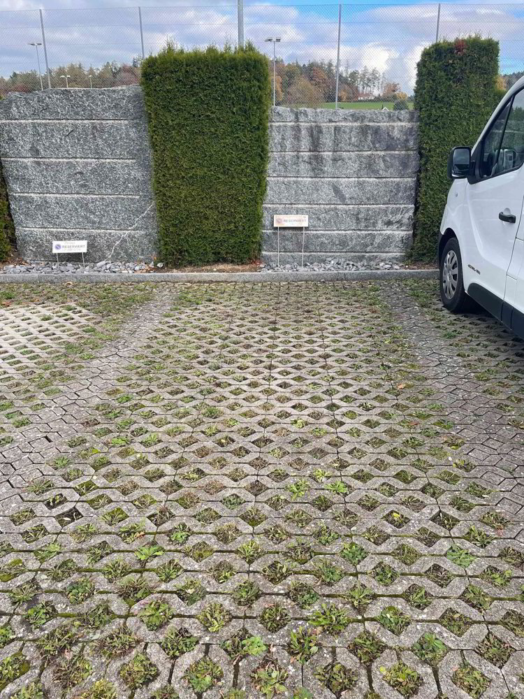 null rooms Car park, garage for rent in Aadorf - image 1/1