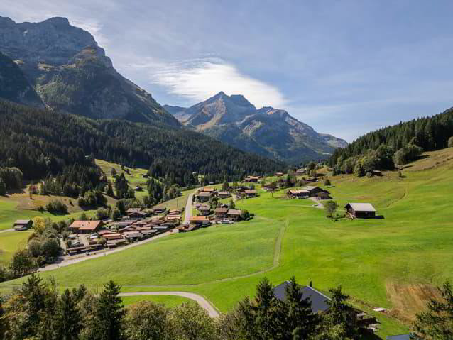6.5 rooms House to buy in Gsteig b. Gstaad - image 1/11