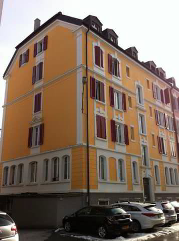 Appartement 4 pièces à louer à La Chaux-de-Fonds - image 1/4