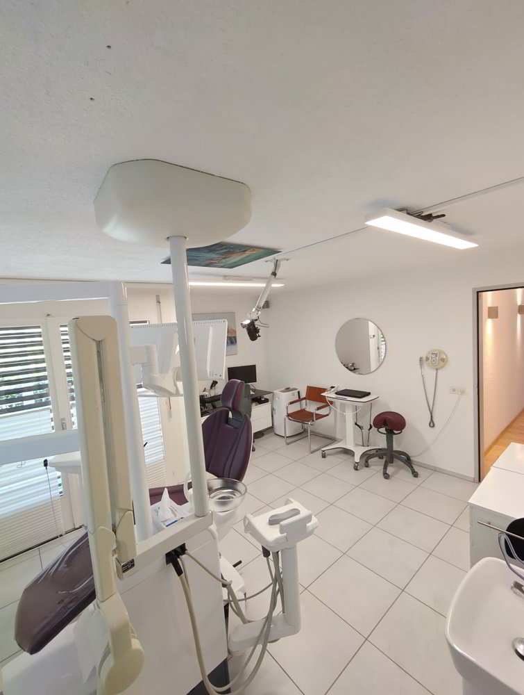 Ausgebaute Zahnarztpraxis an gut erschlossener Lage in Adligenswil - Ansicht 5