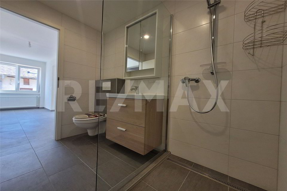 2 Zimmer Wohnung zu vermieten in Leuk Stadt - Bild 1/13