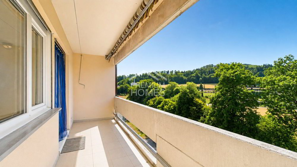 3 rooms Apartment to buy in Porrentruy - image 1/9