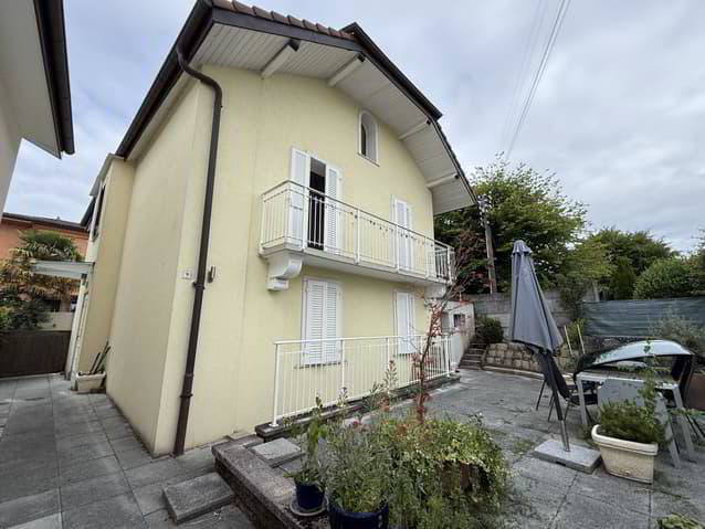 Maison 7 pièces à acheter à Crissier - image 1/13