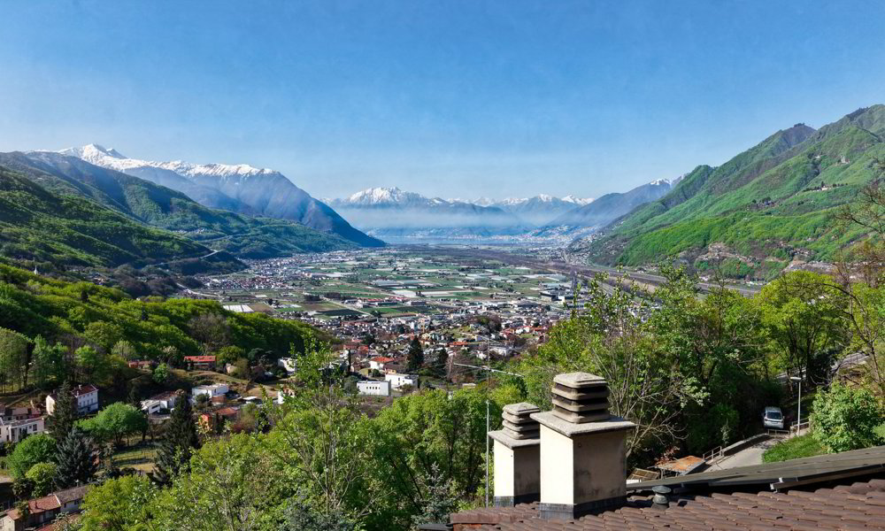 5.5 rooms House to buy in Pianezzo - image 1/17
