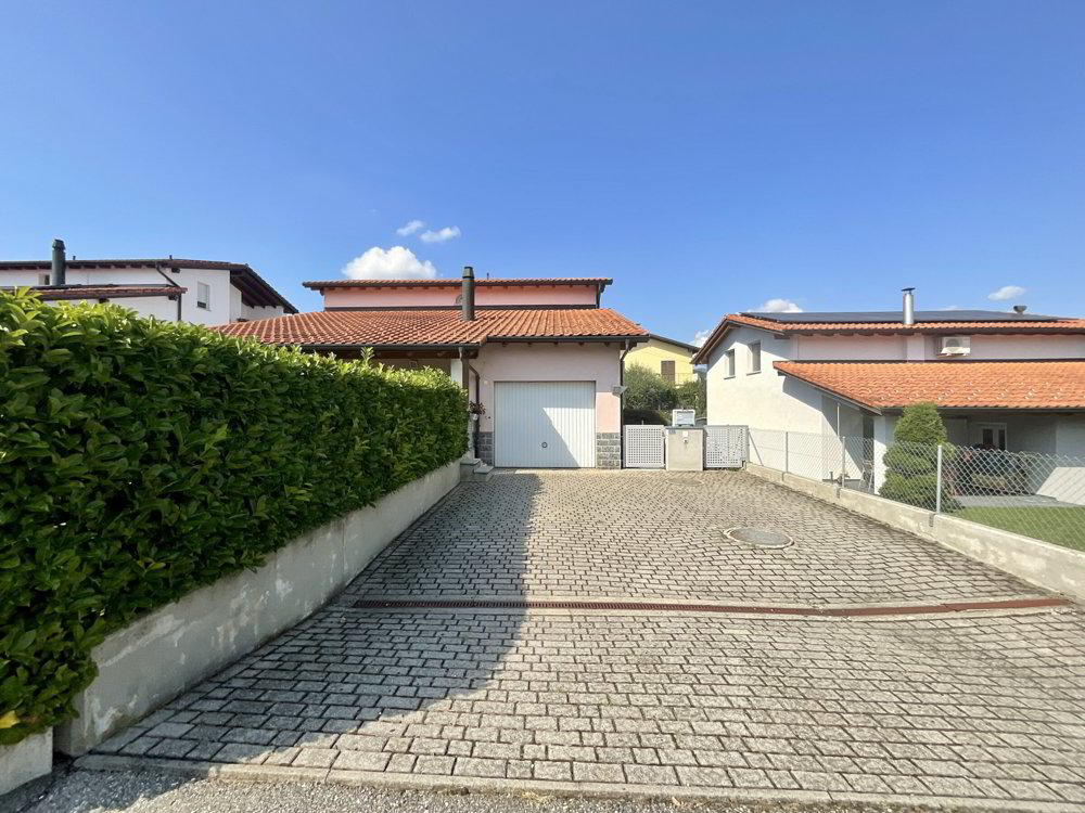Casa di 7.5 locali in vendita a Stabio - immagine 1/19