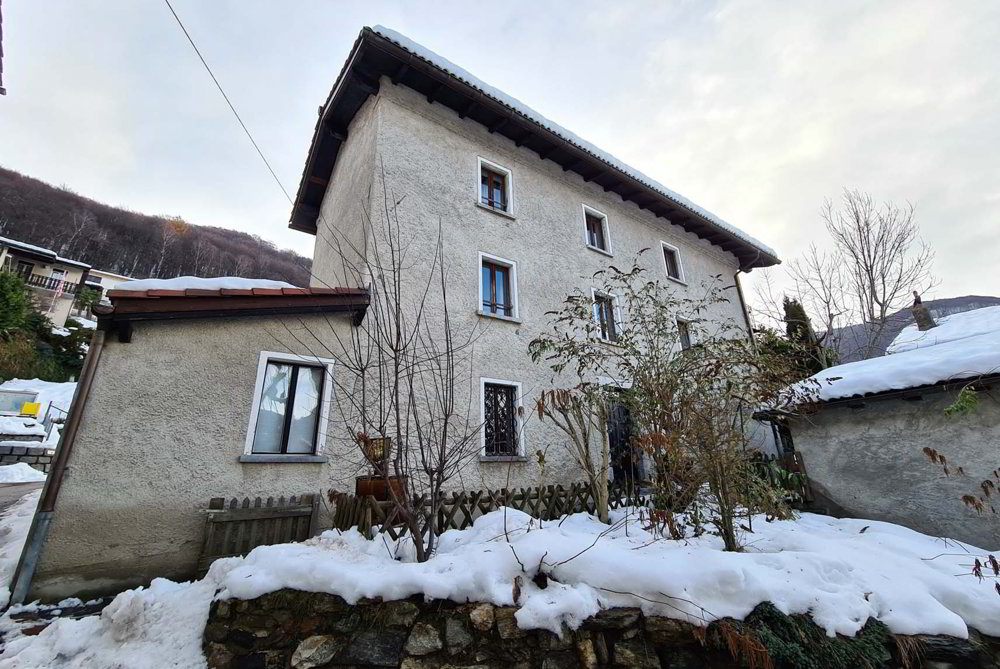 Casa di 5.5 locali in vendita a Piandera Paese - immagine 1/14